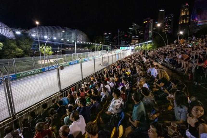 F1 - Velká cena Singapuru 2025 - hlavní závod