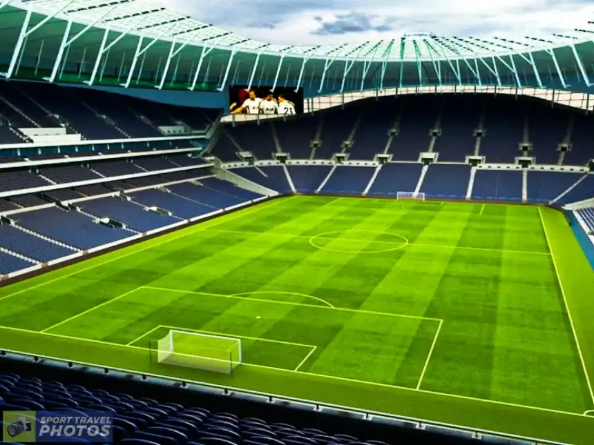 Tottenham Hotspur - Slavia Praha | letecky (TS)